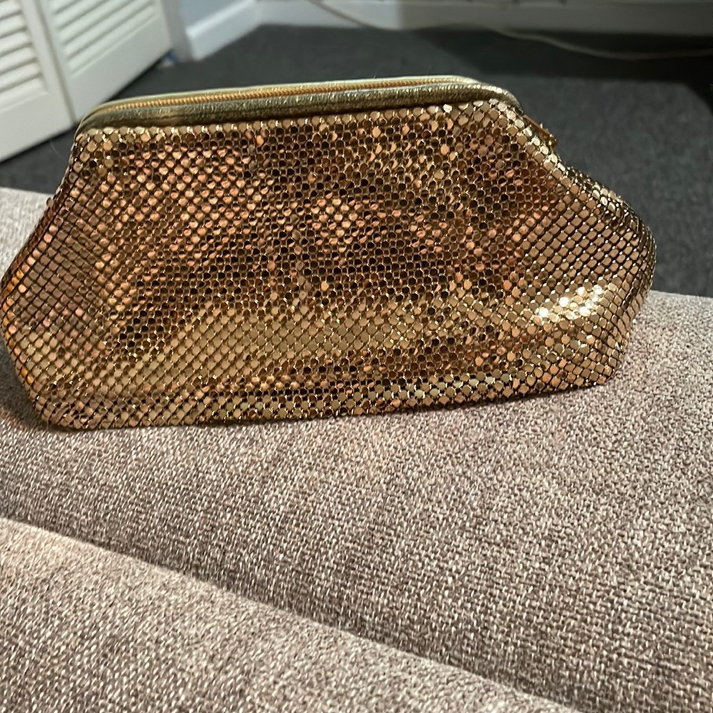 Vintage gold mesh purse